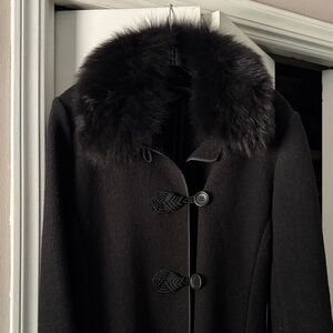 Elegant Italian Cinzia Rocca Coat, detachable blue fox collar.